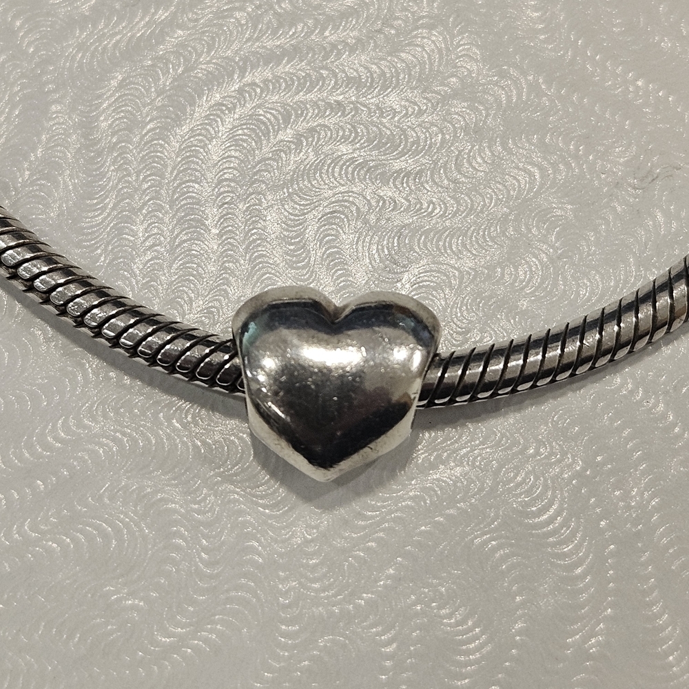 Pandora Big Smooth Heart Charm 790137